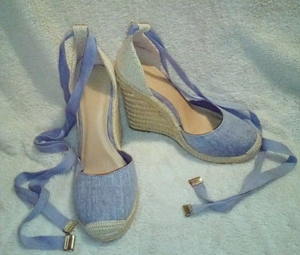 Like New JF Size 6 Denim & Espadrille Strappy High Heel Wedge Sandals