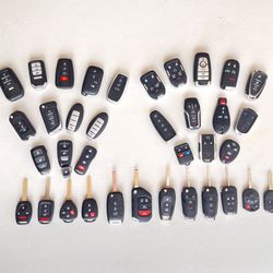 CAR KEYS