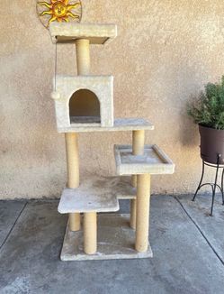 Cat tree