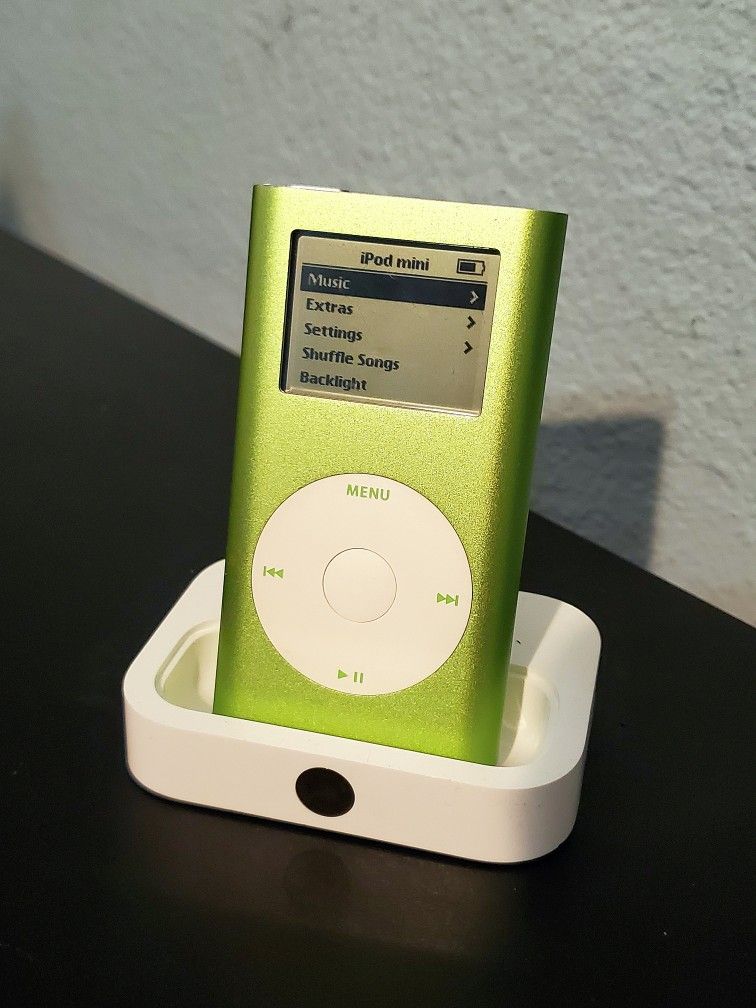 iPod Mini 2nd gen - 128GB, NEW BATTERY