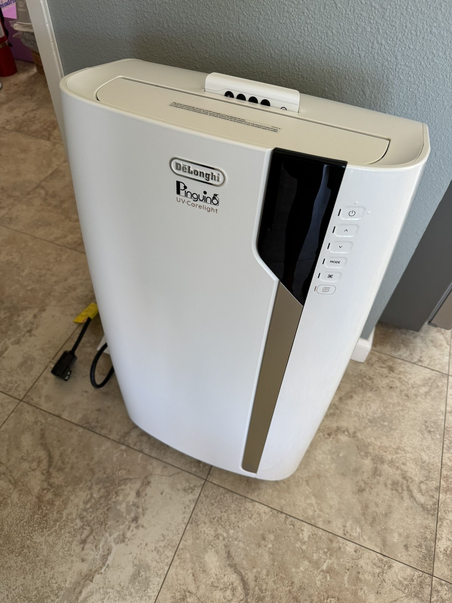 Delonghi Penguino AC Unit 14k BTU