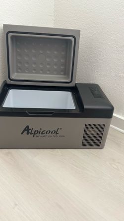 🧊NEW Alpicool Portable Car Fridge / Freezer 12V - Never Used!!!NEEDS TO BE REPAIR TYE BATTERY 🔋!!