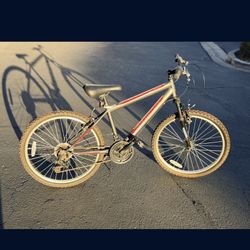 24” Mountain Bike 18 Speed Granite Peak Roadmaster