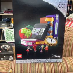 LEGO Disney 100 Villan Icons