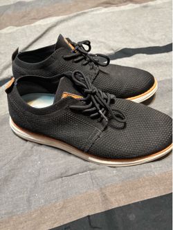 Mens size 10.5 Bruno Marc dress shoe sneakers