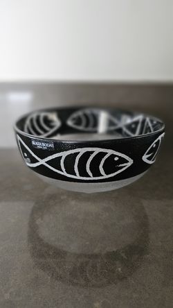 Kosta Boda Ulrica Hydman Signed Hand Painted Black Clear Fish Glass Bowl 11" Dia