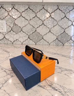 LV Sun Shade