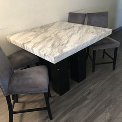 Marble Table With 4 Grey Chairs !