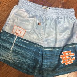EE Shorts 