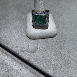 18k Natural Emerald And diamonds Mens Fashion Ring 