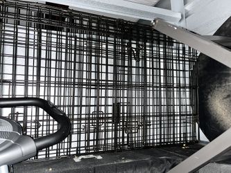 Medium Metal Dog Crate 25$
