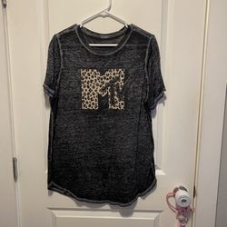 MTV Leopard Print Graphic Tee size X-Large must pick up 