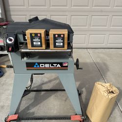 Delta 18-36 Drum sander - With All New Sand Paper 