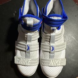Nike LeBron Zoom Soldier 6