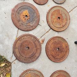 6x 25lbs,- 2x 10 Lbs- 2x 5 Lbs For Sale @ $ -2-lb
