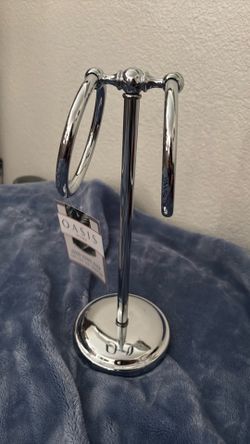 Hand towel rack