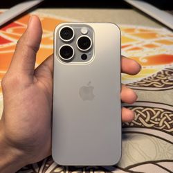 Apple iPhone 15 Pro - 128GB - Natural Titanium (Unlocked) - Excellent Condition