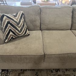 Sofa Use Like New Very Clen