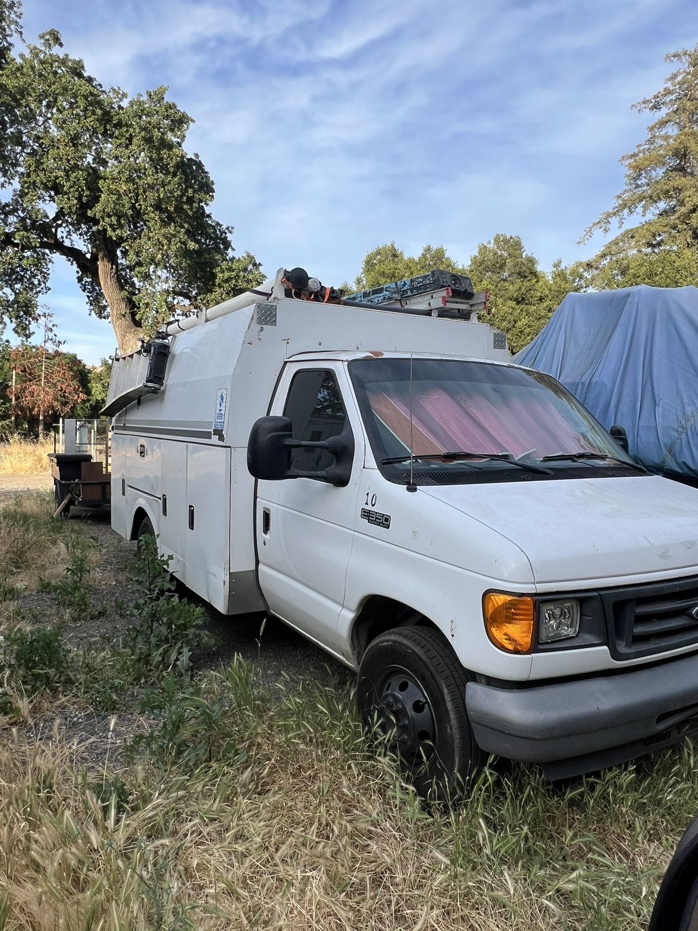 2005 Ford E-350