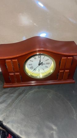 Mr Christmas Label Symphony Surprise Wooden Musical Mantel Clock