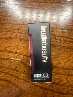 Huda beauty blush