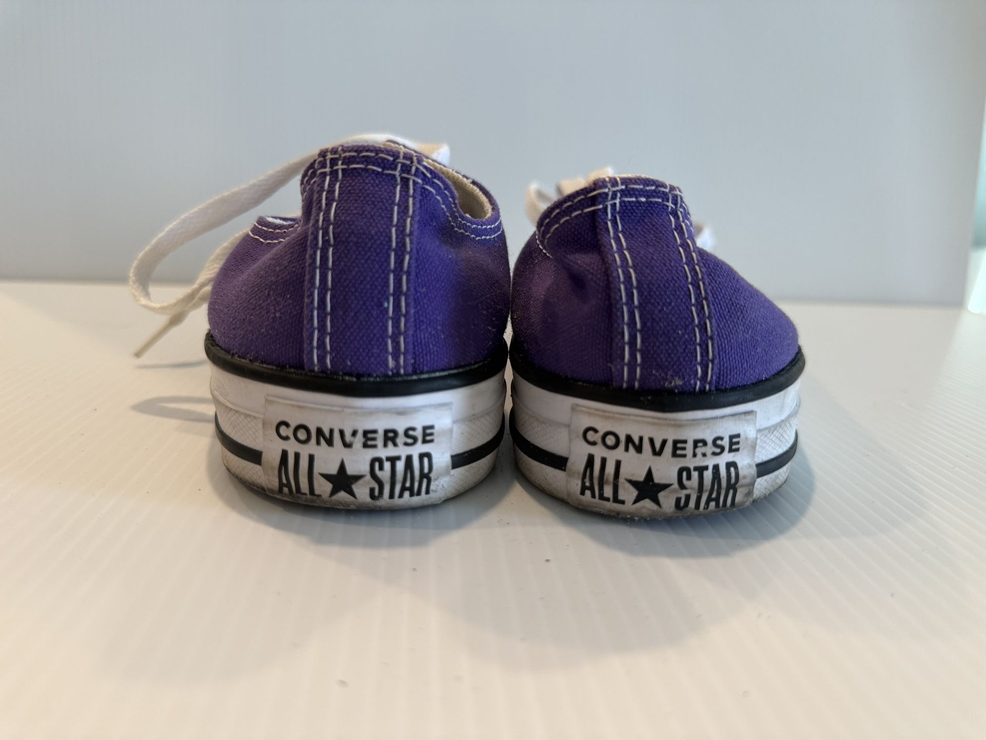 🏷 Converse Chuck Taylor All Star Low Top – Purple Canvas – Women’s 7 / Men’s 5
