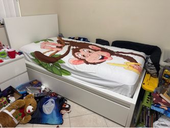 White IKEA Malm Twin Bed with Drawers