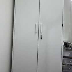 Metal Garage Storage Cabinet