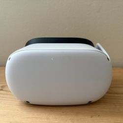 Oculus Meta Quest 2 64gb Comes With Battery Strap 