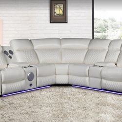SECTIONAL 
