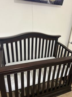 BABY CRIB $100 OBO