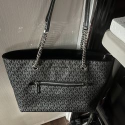 Michael Kors Medium Tote Purse