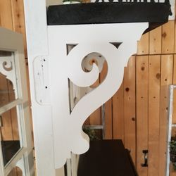 Displaying Shelves 