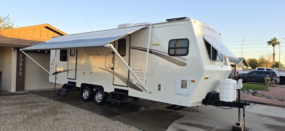 2005 Arctic fox Travel trailer 2 Slide Is Very Clean