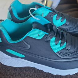 Boys shoes