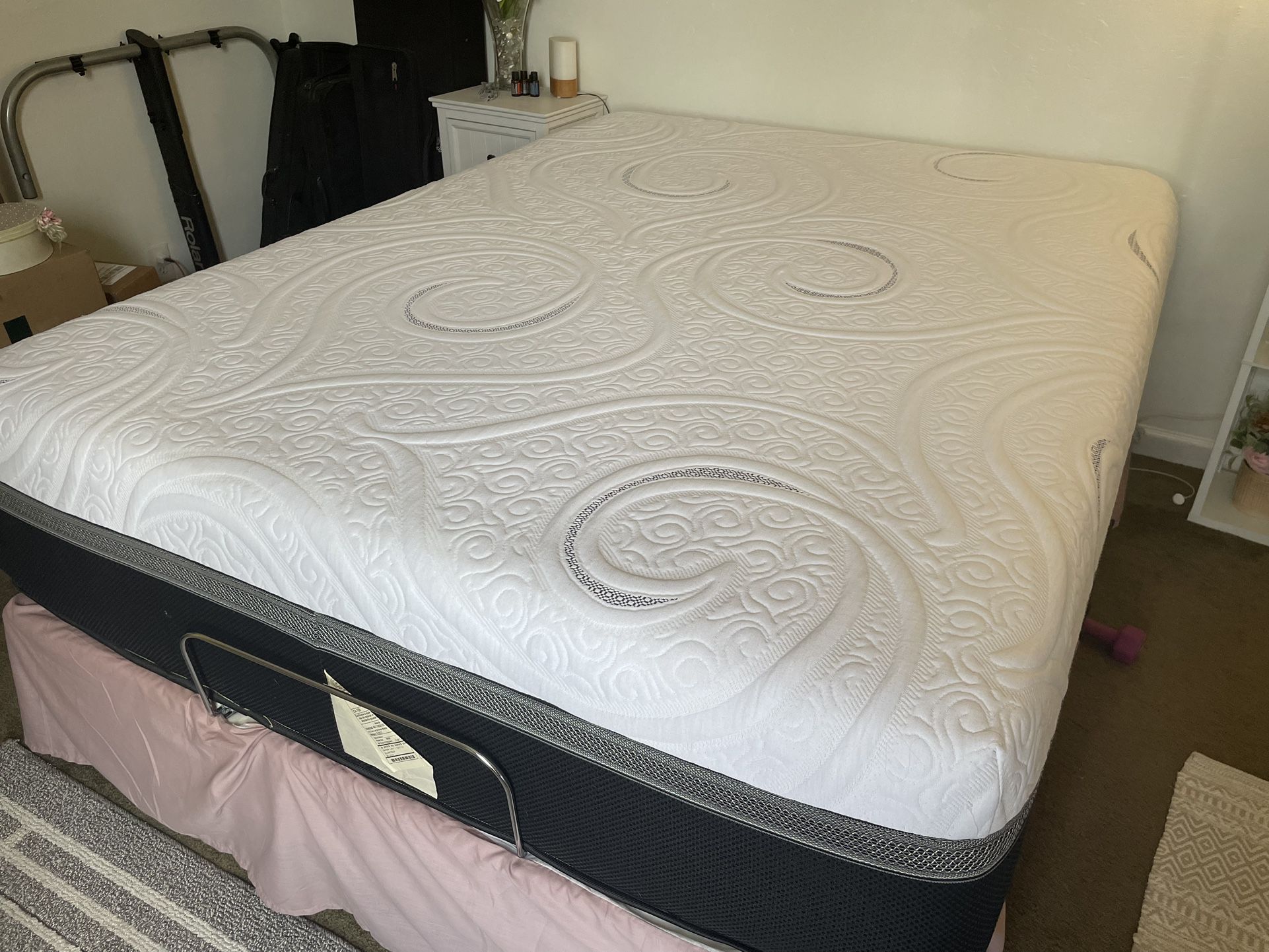 Queen Mattress And Rise Bed Frame. 