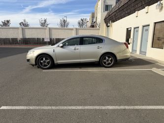 2010 Lincoln MKS