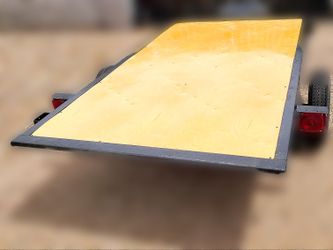 Beautiful Flatbed Trailer With Tilt