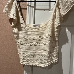 Women’s Top Size M 