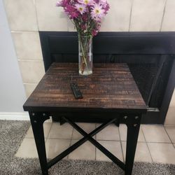 Lift-Top Storage Coffee Table
And Sides Tables