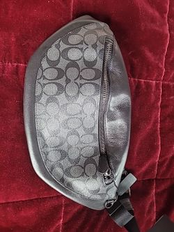 Authentic Coach Black Leather Fanny Pack