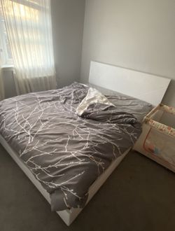 Full/queen Size Bed Frame Like New!!!