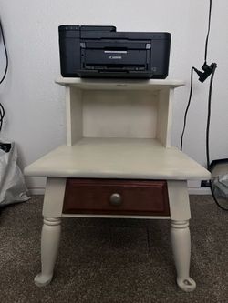 End Table/Night stand $20