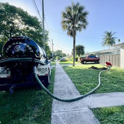 Septic Tank Pump Out 