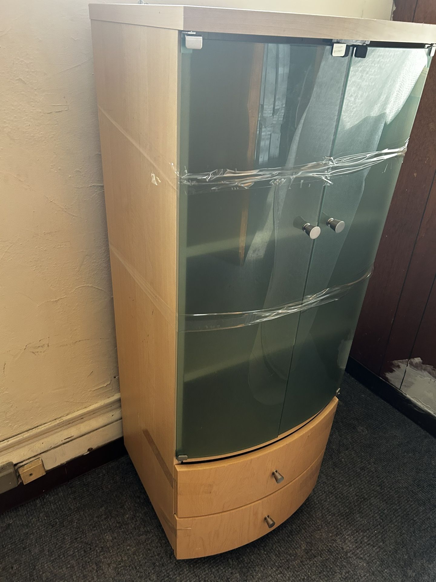 Cabinet Piece