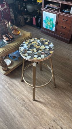 Mesa jiratoria   $15
