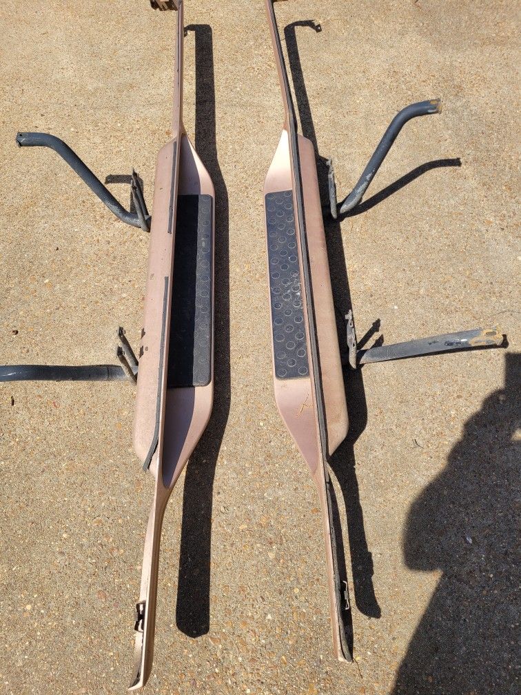 Ford F150 / Bronco oem running boards
