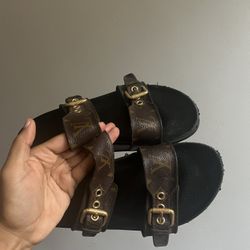 Louis Vuitton Sandals 