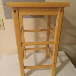 STOOLS