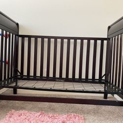 Convertible Crib 